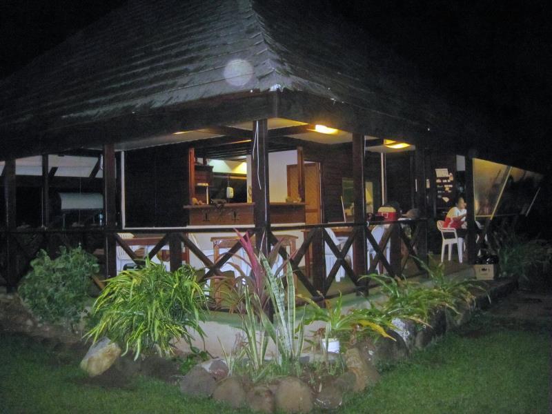 Pension Les 3 Cascades Raiatea Exterior photo